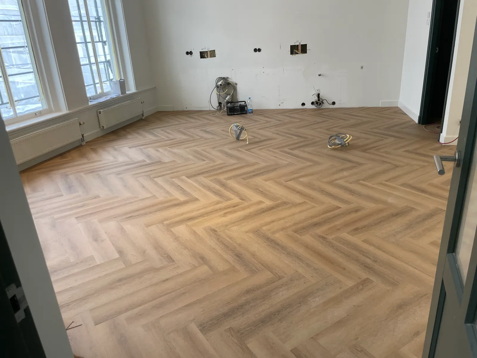 Visgraat in een monumentale kamer
